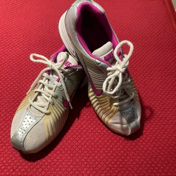 NIKE Sz 9 Torch 5 Air Max Sneakers Sz 9 - Picture 2 of 9